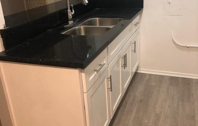 1 bed, 1 bath, 650 sqft, $1,695, Unit 135