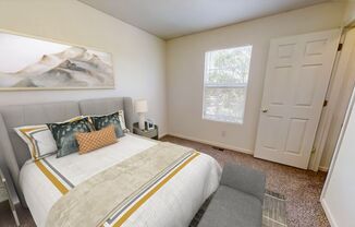 Charming 2-Bedroom Townhome Near Top Schools – Pet Friendly & Affordable!