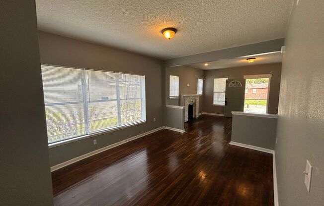 2/2 in Murray Hill!