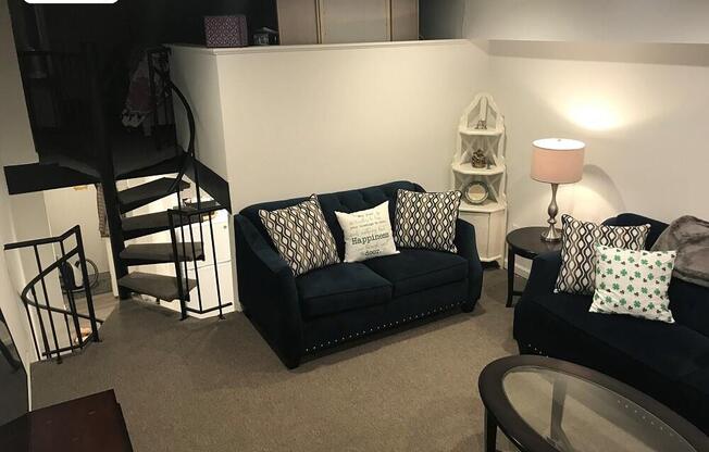 1 bed, 1 bath, 530 sqft, $4,500, Unit LH