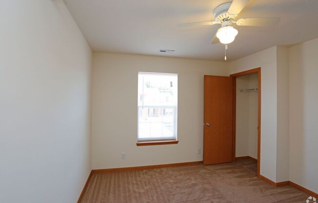 2 beds, 2 baths, 1,084 sqft, $1,300, Unit Apt 69