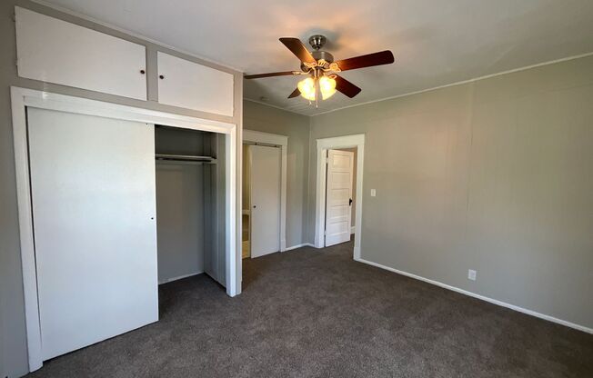 2 beds, 1 bath, $950