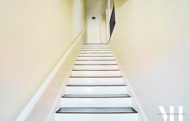 Leighton Place Apartments: Two Bedrooms near USC!