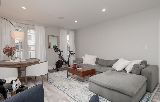1 bed, 1.5 baths, 938 sqft, $4,300, Unit 16
