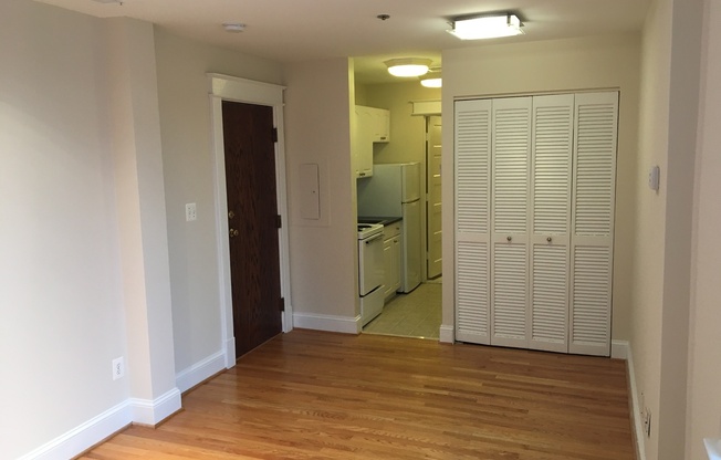 Studio, 1 bath, $1,750, Unit 402