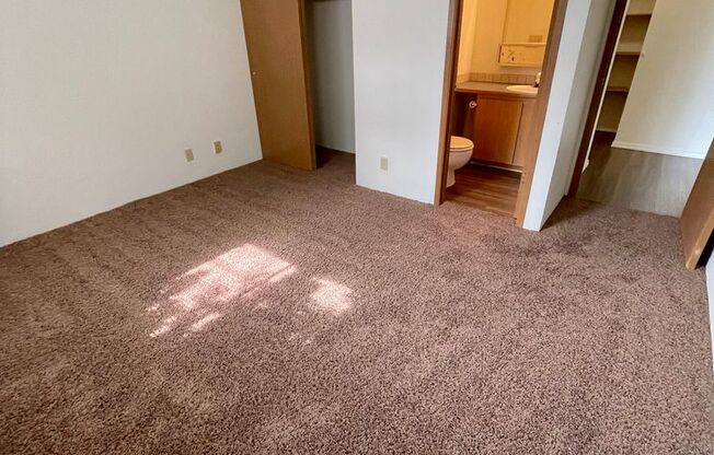 2 beds, 1.5 baths, 950 sqft, $1,550, Unit C308