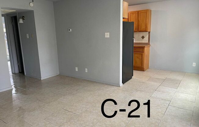 1 bed, 1 bath, $555, Unit C-21