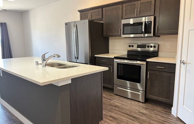 1 bed, 1 bath, 768 sqft, $1,560, Unit 4880-208