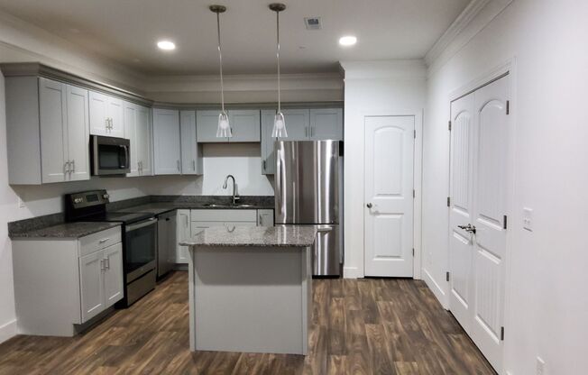 2 beds, 2 baths, $1,295, Unit Unit 3-A