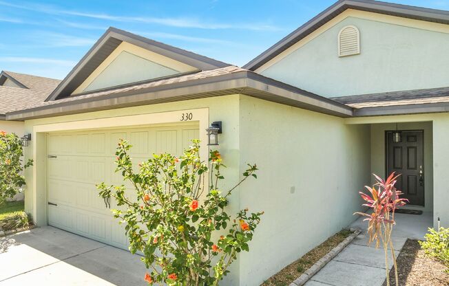 Spacious 3/2 in Haines City with Fence Enclosed Yard!