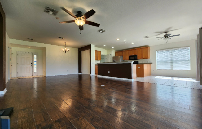 5768 SW 40 PL