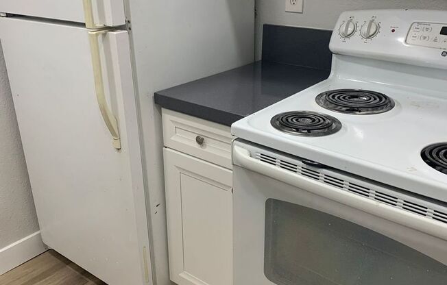 1 Bedroom 1 Full Bathroom