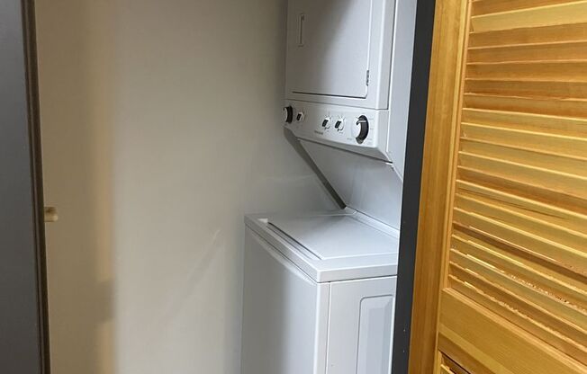 1 bed, 1 bath, 562 sqft, $1,378, Unit 205