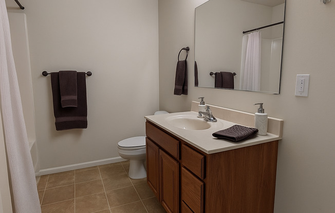 2 beds, 1 bath, $1,130, Unit B-106