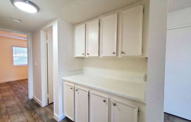 2 beds, 2 baths, $2,025, Unit 1043-F