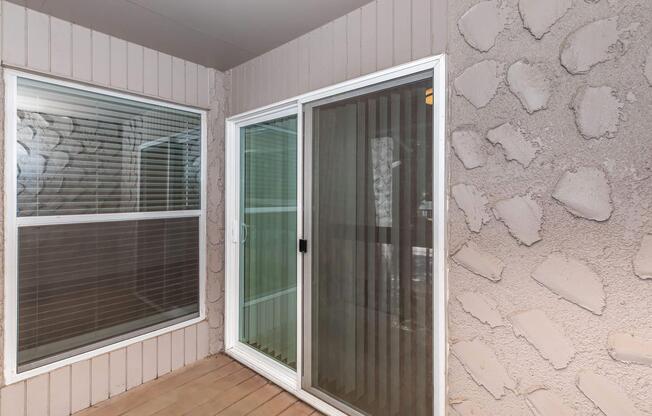 2 beds, 1.5 baths, 890 sqft, $1,309