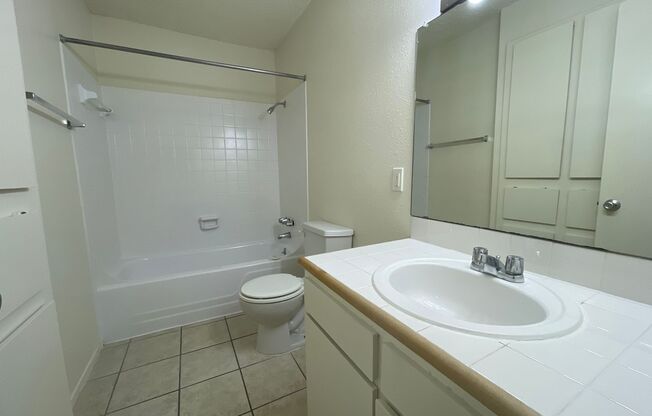 2 beds, 2 baths, 900 sqft, $1,099, Unit LAW7-201