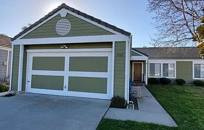Rare 3 Bed / 2 Bath with Huge Backyard!