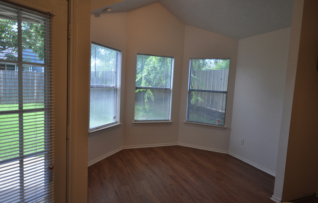 3 beds, 2 baths, $2,050