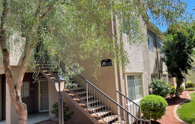 Ahwatukee 3 Bedroom - 2 Bath Condo in Beautiful Portofino