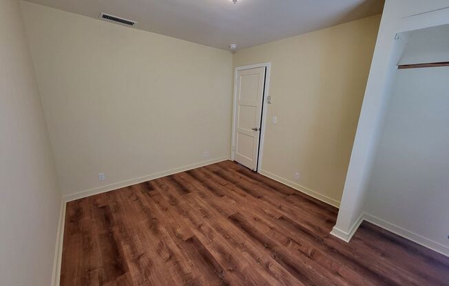 2 beds, 1 bath, $2,900