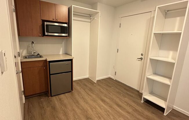 Studio, , 182 sqft, $899, Unit 3213