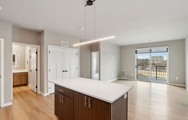 2 beds, 2 baths, 1,140 sqft, $2,255, Unit 5604-124