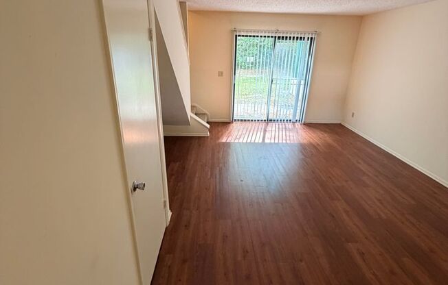 2 beds, 1.5 baths, 1,050 sqft, $1,150, Unit #57