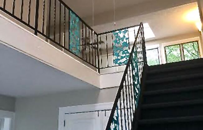 2 beds, 2 baths, 1,300 sqft, $1,695, Unit B11