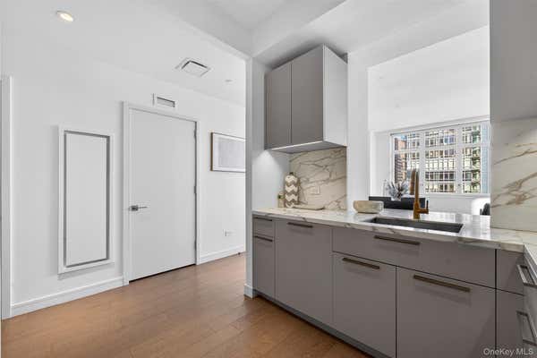 2 beds, 2 baths, 1,268 sqft, $11,500