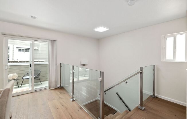 Beachside Retreat - Steps to the Beach!