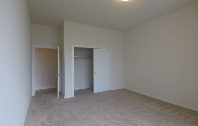 3 beds, 2 baths, 1,809 sqft, $2,550, Unit C310