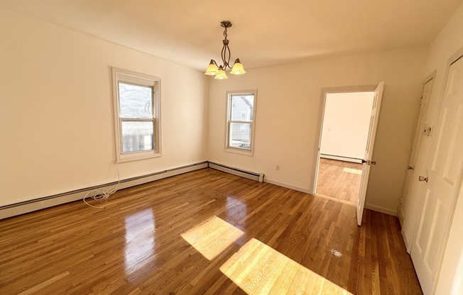 2 beds, 1 bath, $2,650, Unit 3