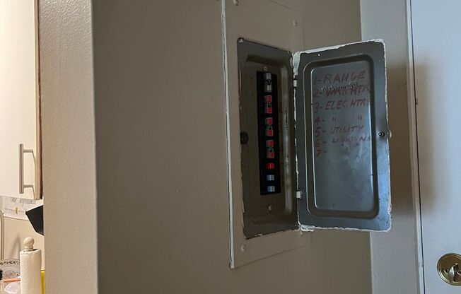 Aladdin Apartments on Greenlake