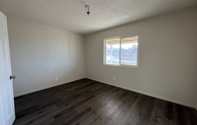 2 beds, 1 bath, $1,100, Unit 1