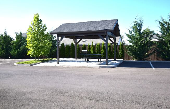 2 beds, 1 bath, 1,062 sqft, $1,500, Unit B111