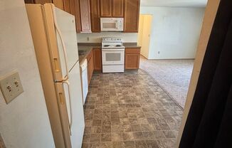 2 beds, 1 bath, 625 sqft, $725, Unit 8