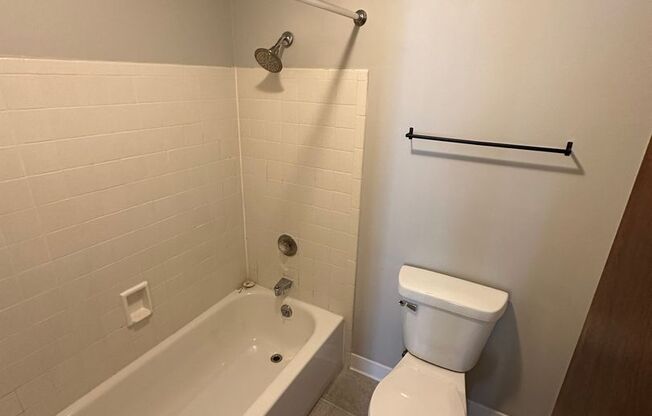 2 beds, 1 bath, 850 sqft, $1,199.99, Unit 104