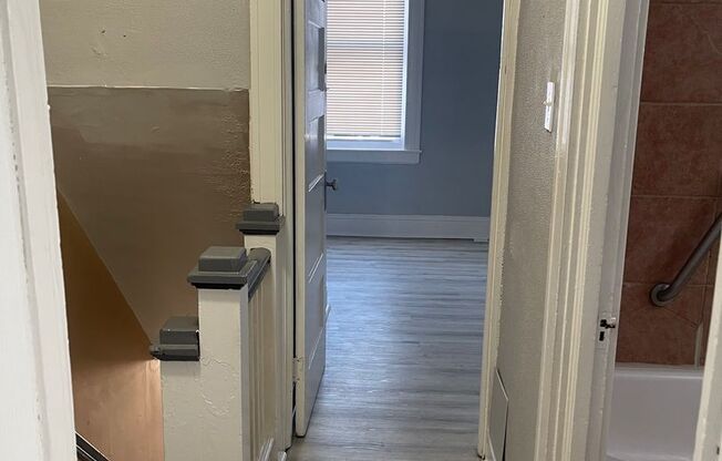 3 beds, 1 bath, $1,300
