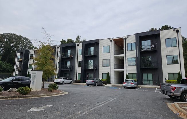 1 bed, 1 bath, $1,695, Unit Unit 107