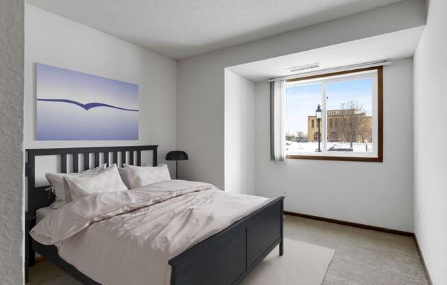 The Kendrick Apartments in St. Paul Bedroom