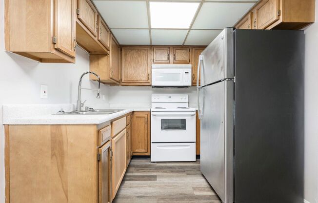 2 beds, 2 baths, 900 sqft, $1,050, Unit 308