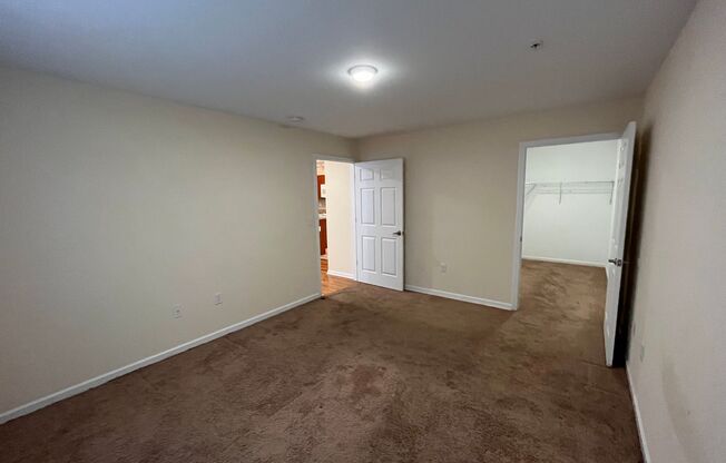 1 bed, 1 bath, 741 sqft, $1,800