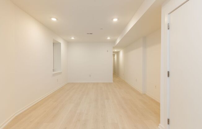 2 beds, 1 bath, 830 sqft, $1,595, Unit 1247 - A