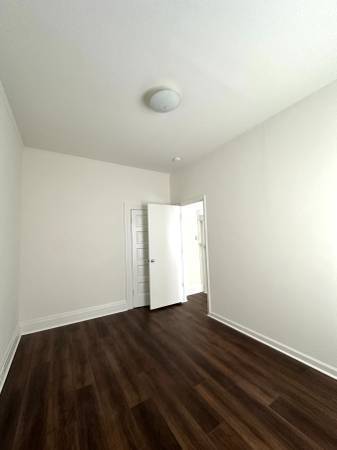 30 GLOVER ST