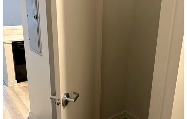 2 beds, 1 bath, 763 sqft, $1,375, Unit Unit 201