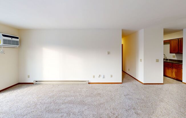 2 beds, 1 bath, 1,050 sqft, $1,655, Unit 7722CE