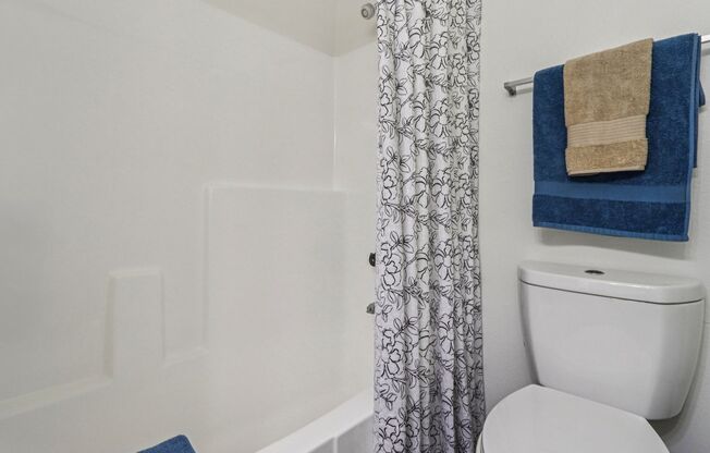 2 beds, 2 baths, 1,006 sqft, $1,550, Unit S2008