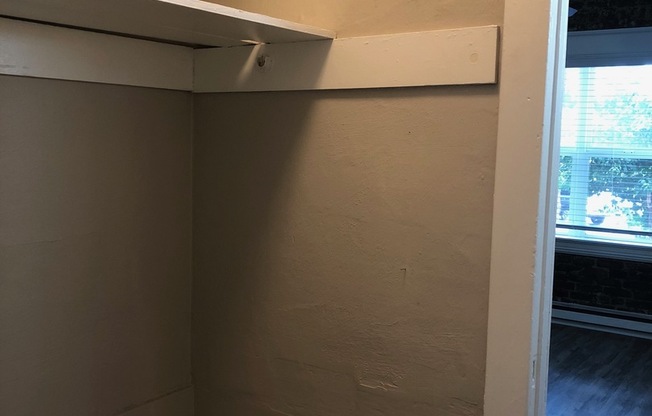 Studio, 1 bath, 264 sqft, $995, Unit 2
