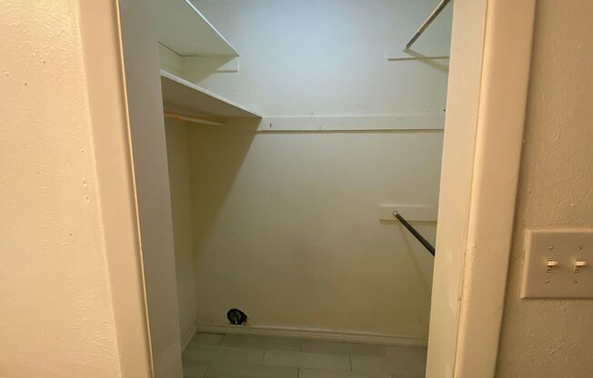 Studio, 1 bath, 432 sqft, $575, Unit C:8